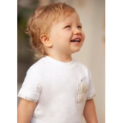 Camiseta con bordado de...
