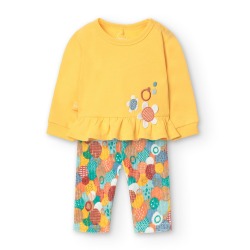 Conjunto sudadera y...