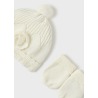 Conjunto gorro y manoplas bebe niña mayoral