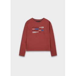 Camiseta relieve letras...