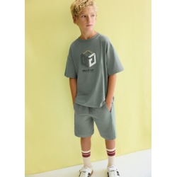 Conjunto bermuda y camiseta...