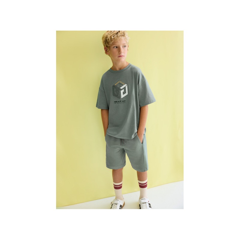 Conjunto bermuda y camiseta relieve chico mayoral