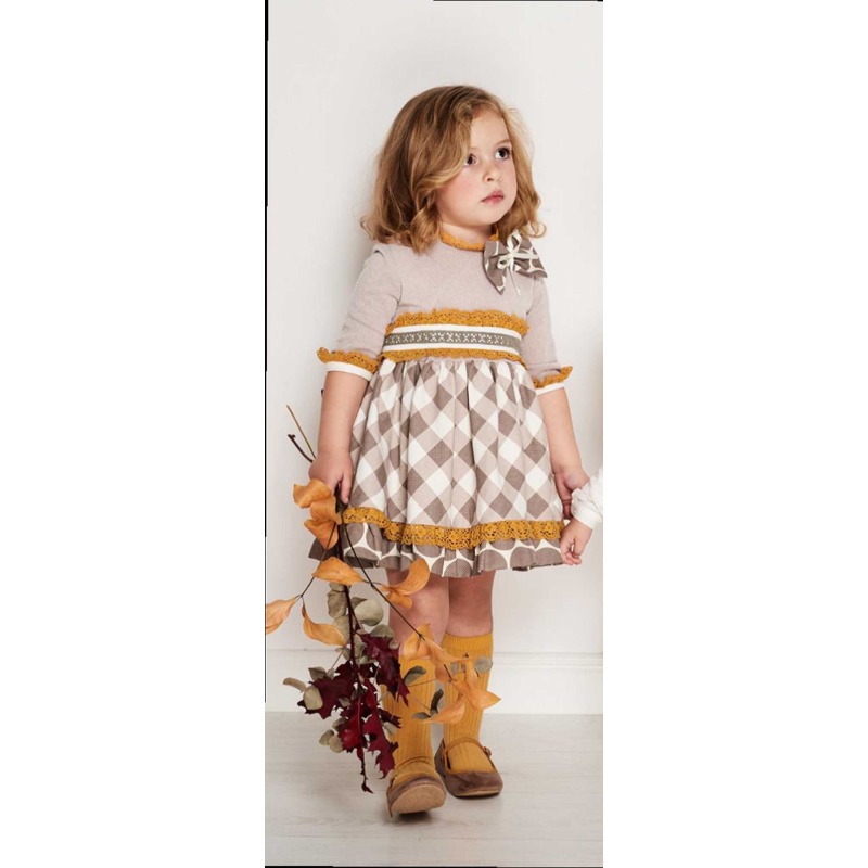 Vestido media manga punto con falda pique nani combinado con mostaza Vestido media manga punto con falda pique nani combinado con mostaza